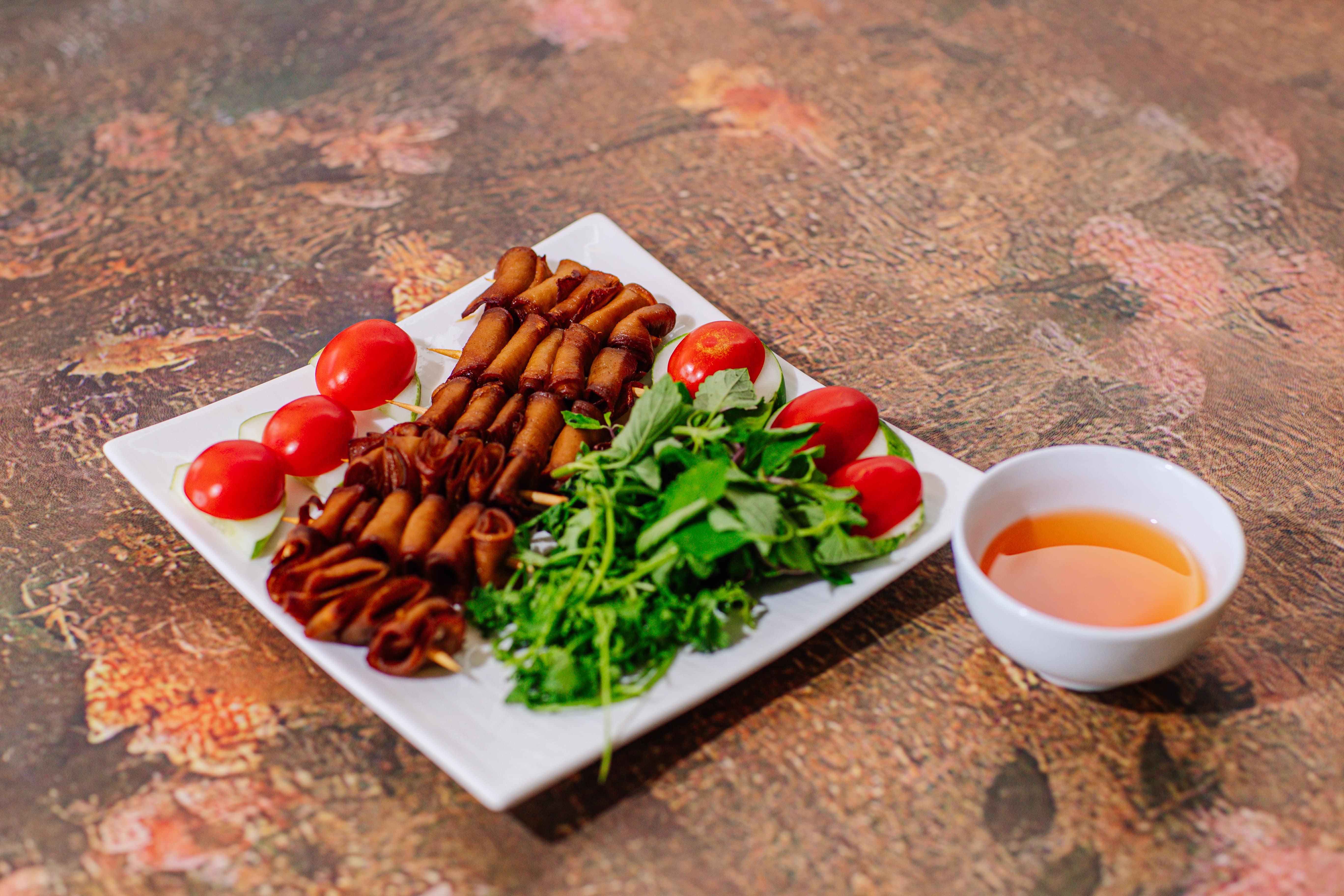 Nấm nướng lụi  (grilled mushroom)