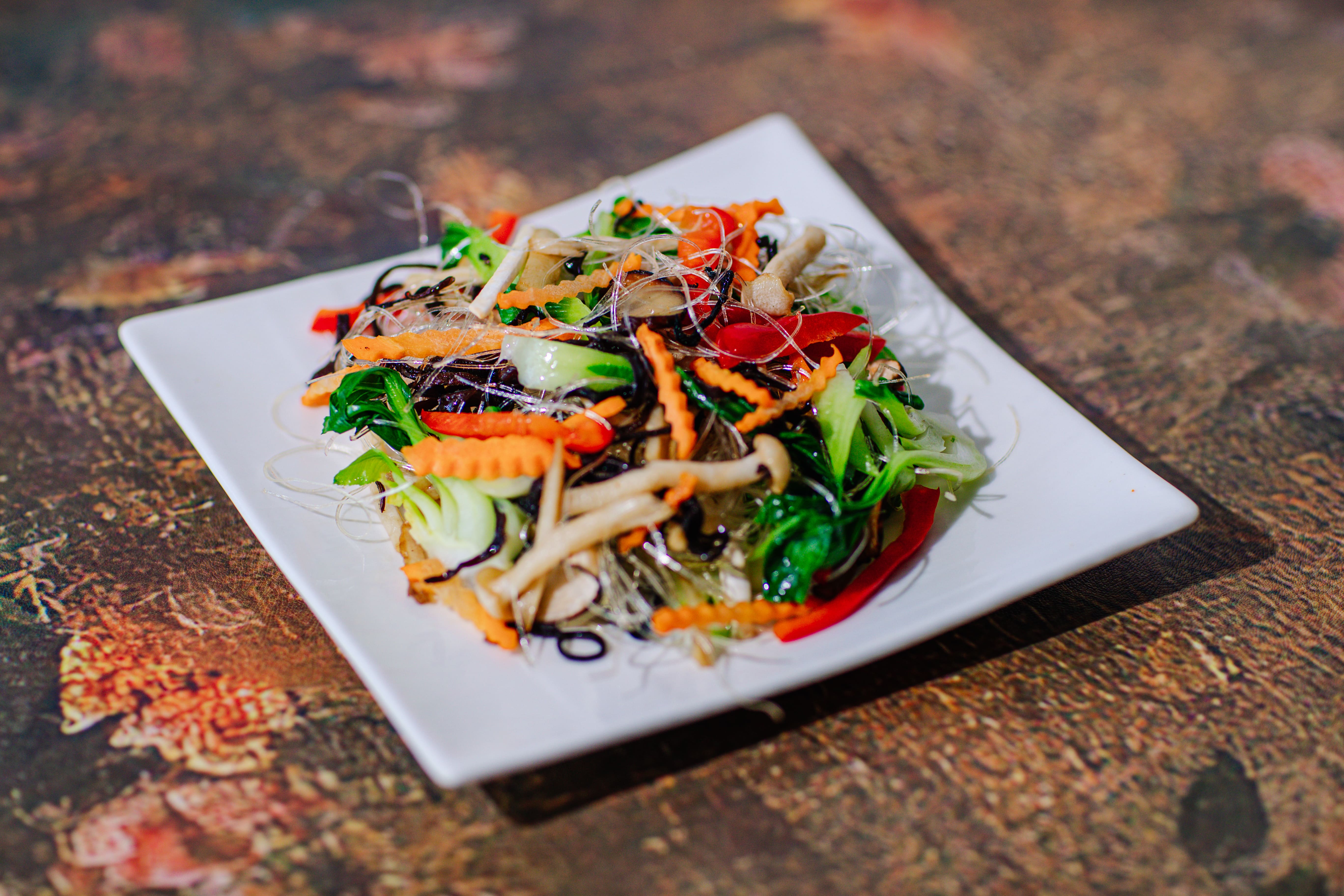 Miến xào ngũ sắc (Fried cermicell with vegetables)