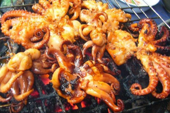 Bạch tuộc nướng mọi